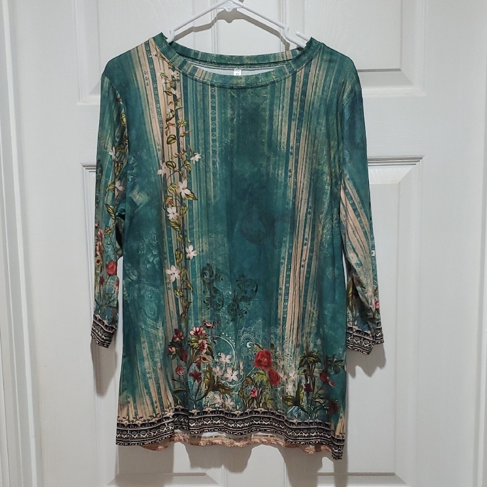 NWOT 2 PIECE Floral Teal Women's Top With Kimono